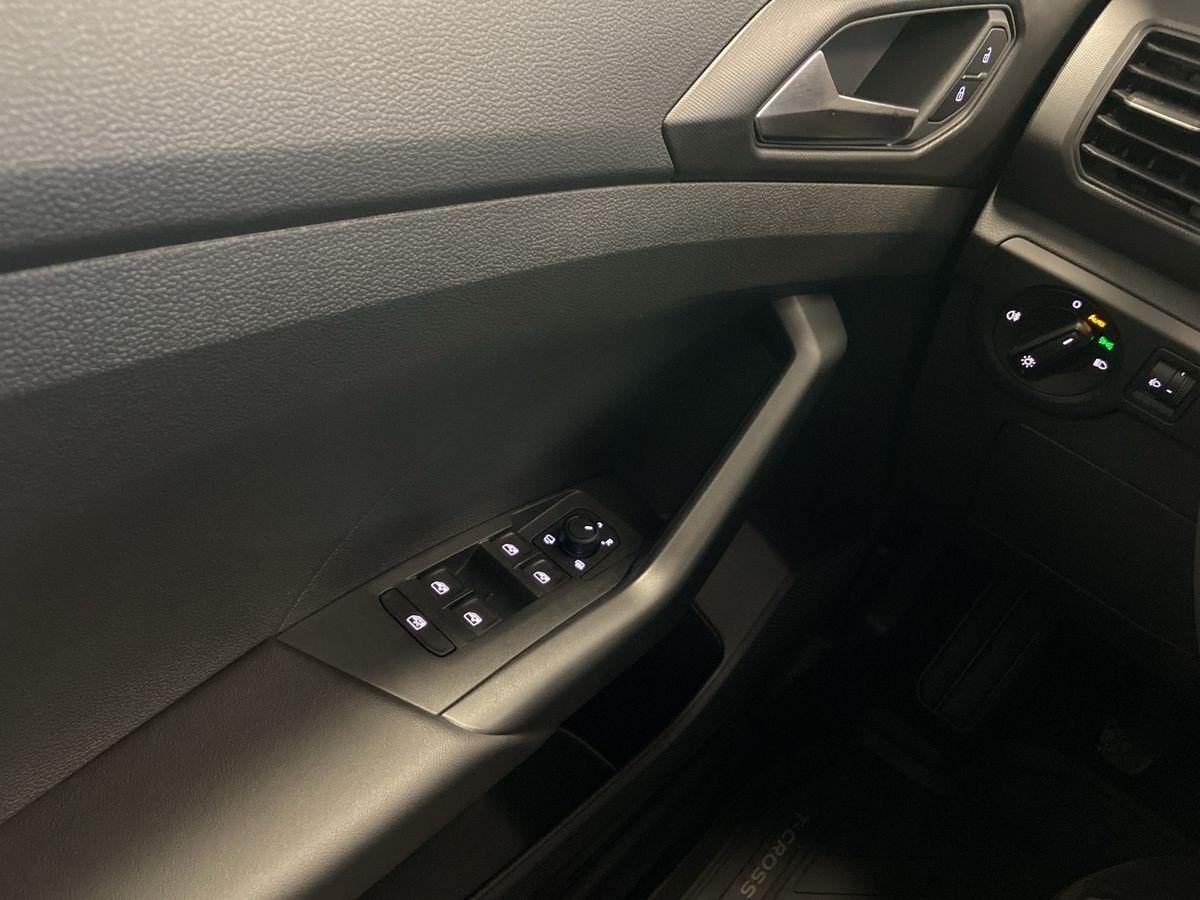 T-Cross 1.0 TSI ACC PDC App Klima 3 Jahre Garantie