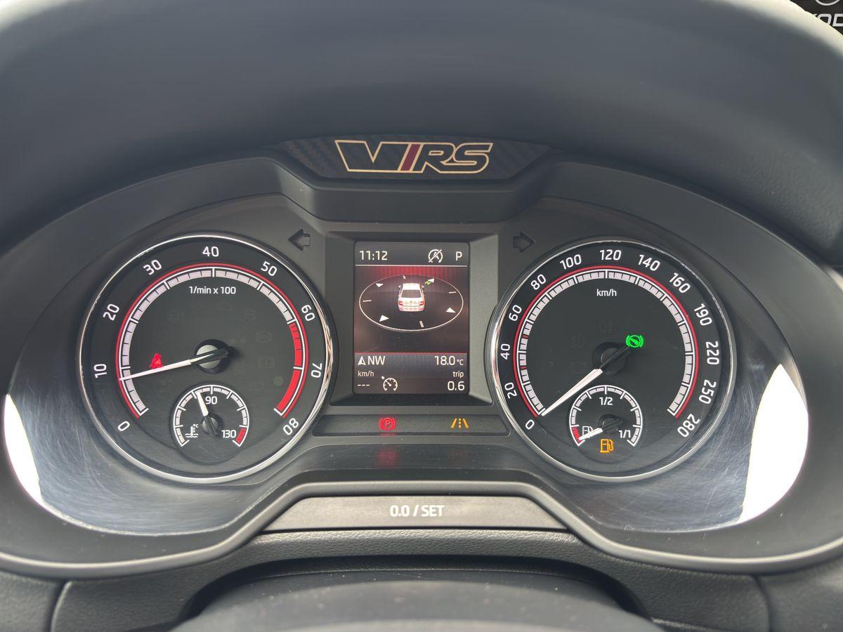 Octavia RS 245 2.0 TSI PANO NAVI RFK CANTON