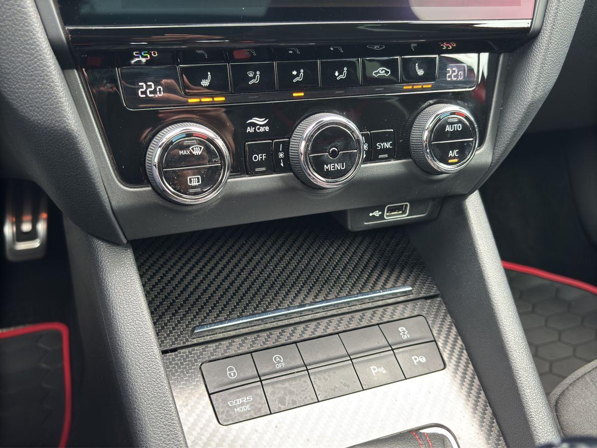 Octavia RS 245 2.0 TSI PANO NAVI RFK CANTON