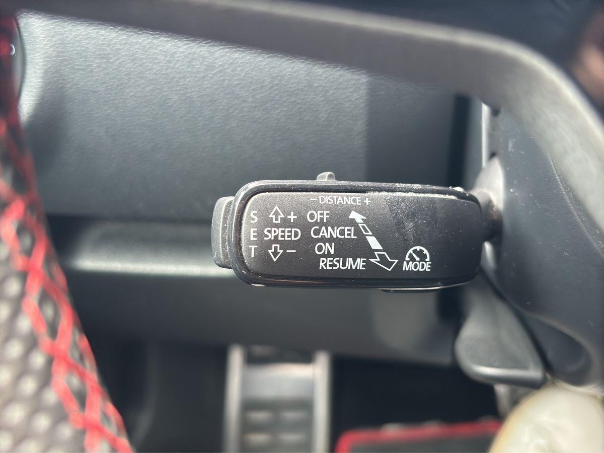 Octavia RS 245 2.0 TSI PANO NAVI RFK CANTON