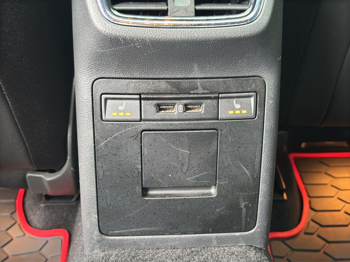 Octavia RS 245 2.0 TSI PANO NAVI RFK CANTON