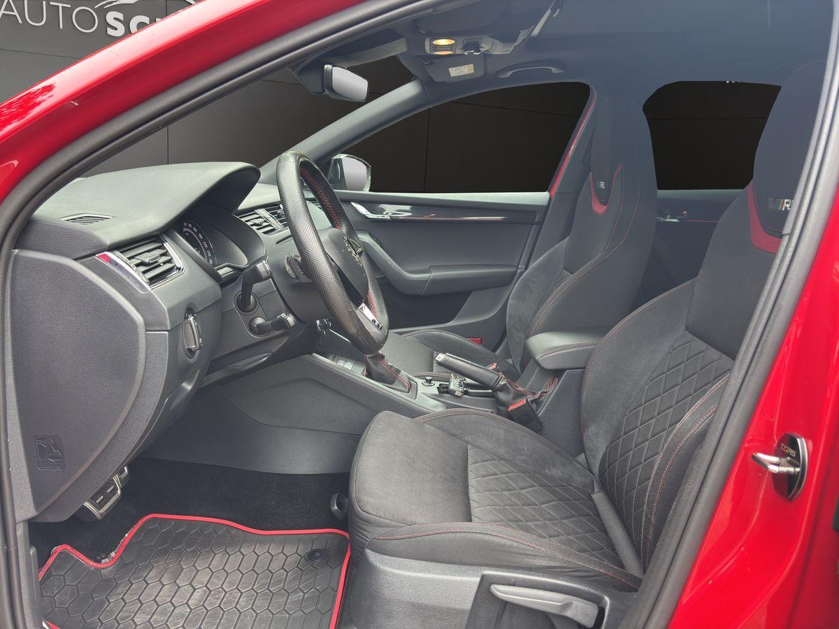 Octavia RS 245 2.0 TSI PANO NAVI RFK CANTON