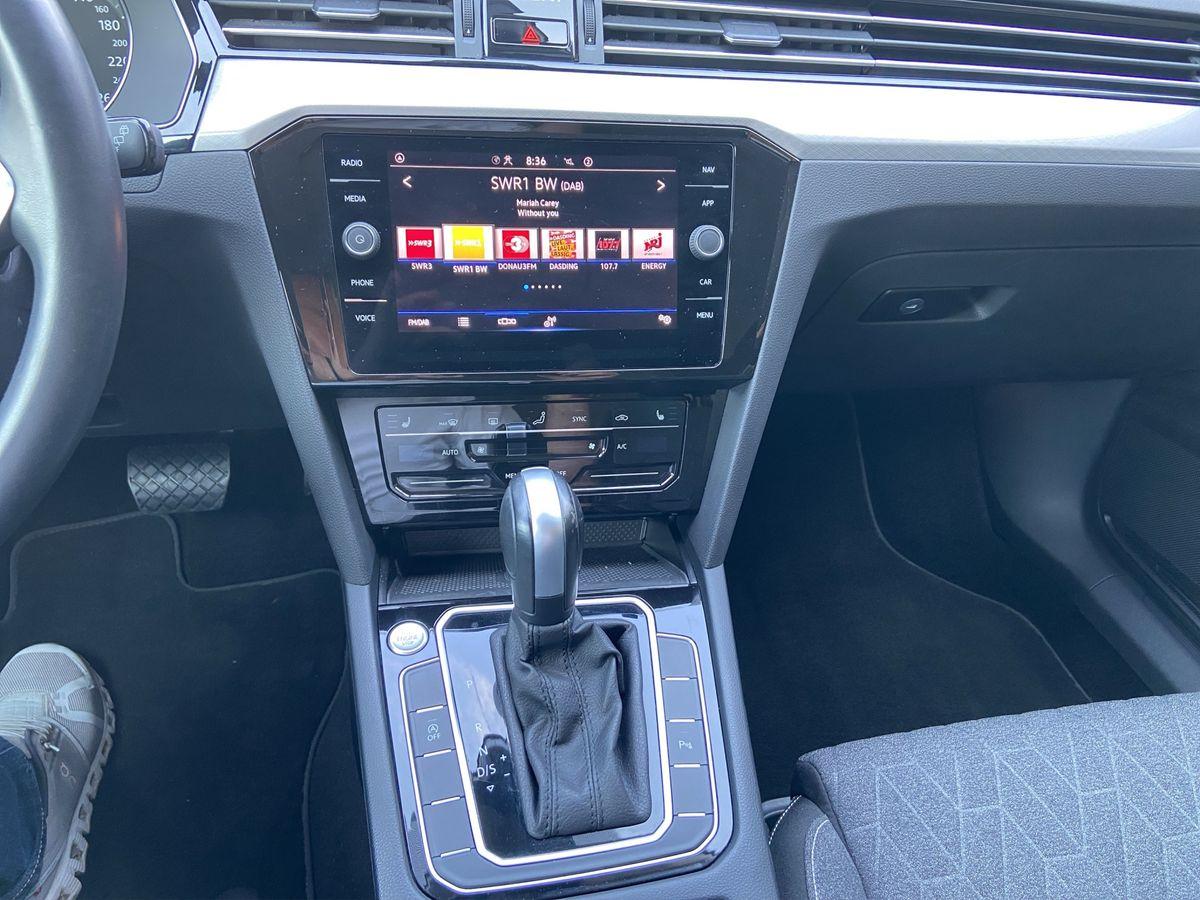 Passat Variant Business 2.0 TDI DSG AHK RFK ACC