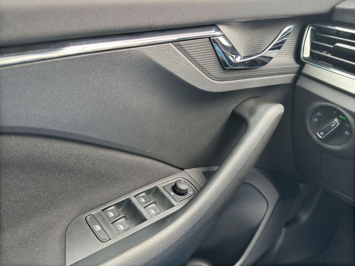 Kamiq Scoutline 1.5 TSI DSG NAVI AHK APP RFK