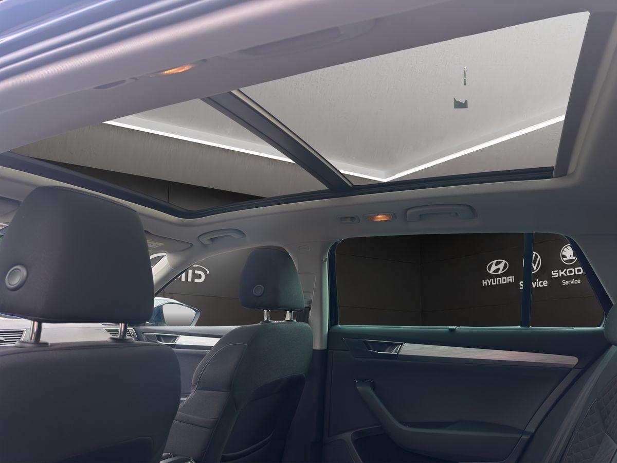 Superb Ambition 2.0 TDI DSG AHK RFK SCHIEBEDACH NAVI