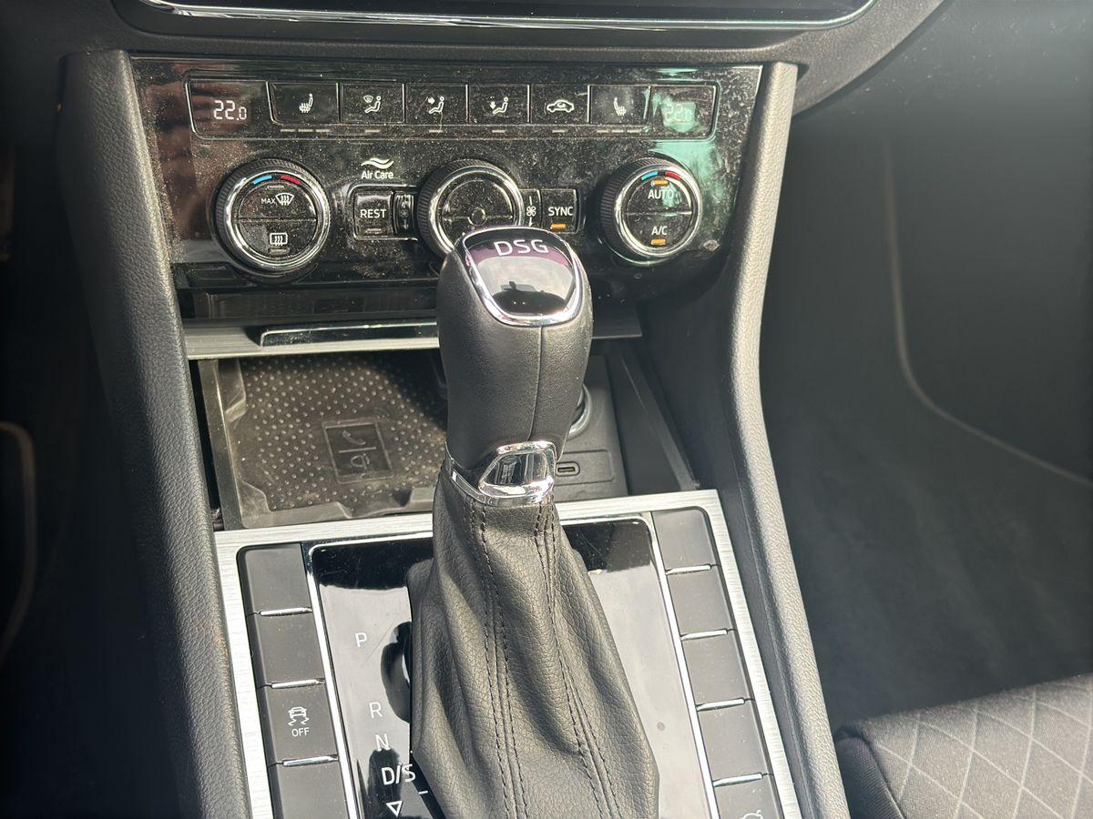Superb Ambition 2.0 TDI DSG AHK RFK SCHIEBEDACH NAVI