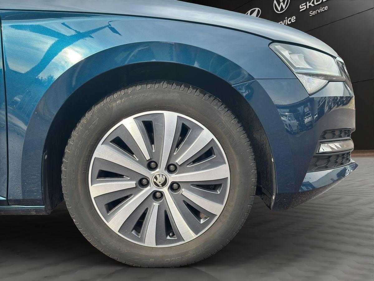 Superb Ambition 2.0 TDI DSG AHK RFK SCHIEBEDACH NAVI
