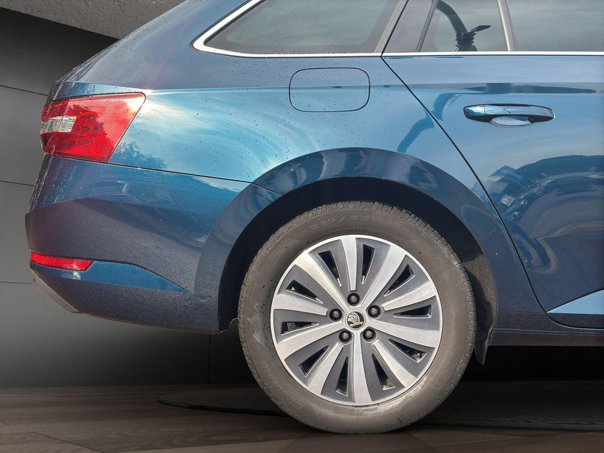 Superb Ambition 2.0 TDI DSG AHK RFK SCHIEBEDACH NAVI