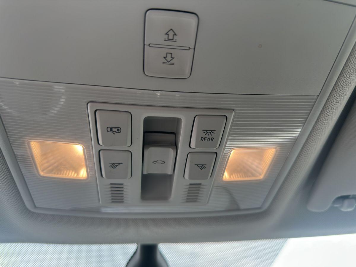 Superb Ambition 2.0 TDI DSG AHK RFK SCHIEBEDACH NAVI