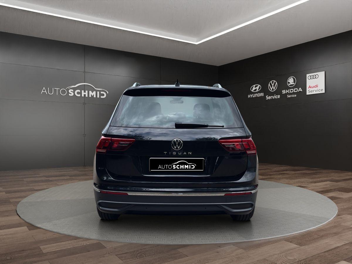 Tiguan United 2.0 TDI DSG AHK ACC PDC NAV LED