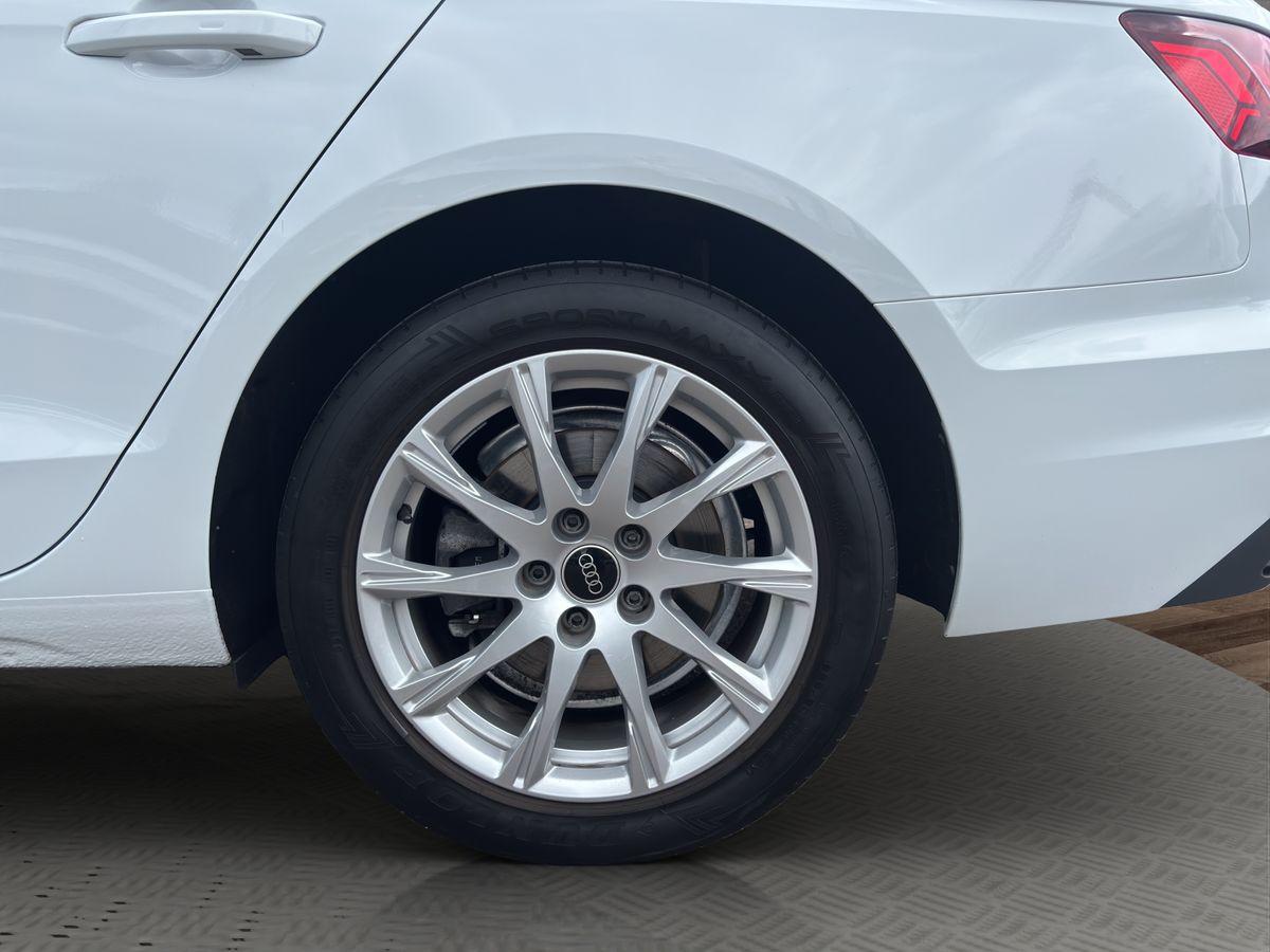 A4 Avant 2.0 TDI quattro RFK AHK MATRIX-LED PANO