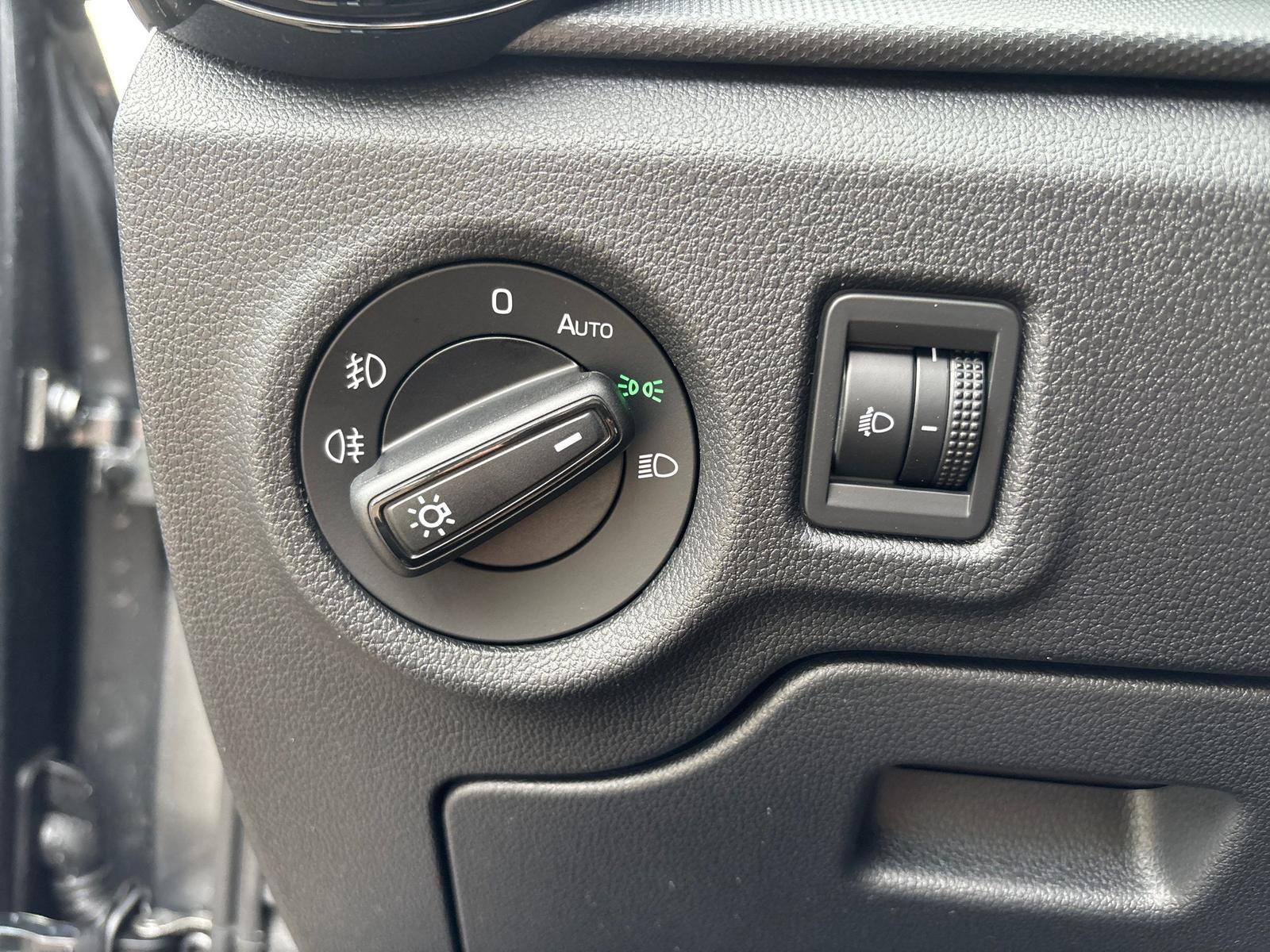 Fabia Essence 1.0 Android Auto Metallic 5 Jahre-Garantie