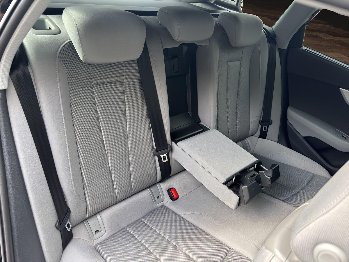 A4 Avant 2.0 TDI S-tronic RFK GRA NAVI LED