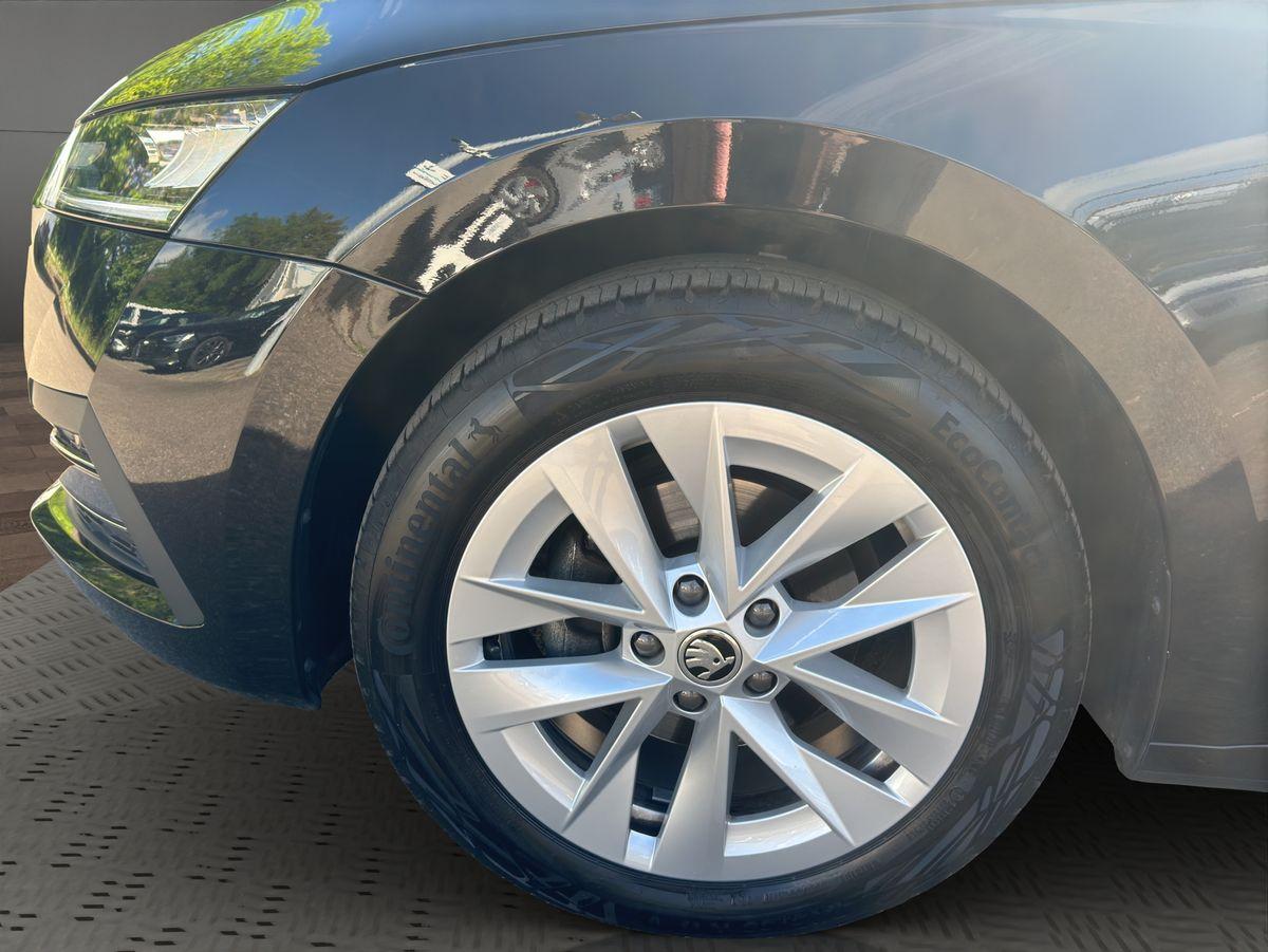 Octavia Style 2.0 TDI DSG HUD ACC NAVI