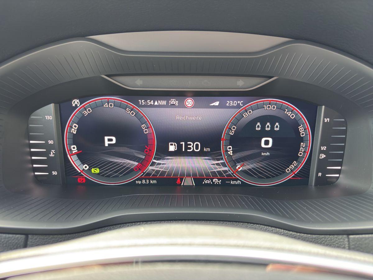Karoq Sportline 4x4 2.0 TSI DSG ACC AHK RFK PANO