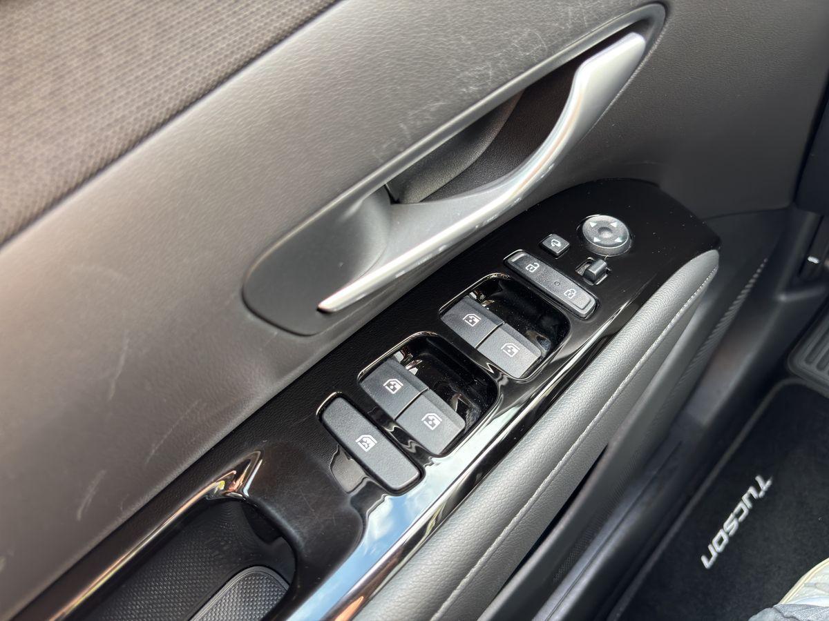TUCSON Trend Plug-In Hybrid 4WD NAVI APP RFK