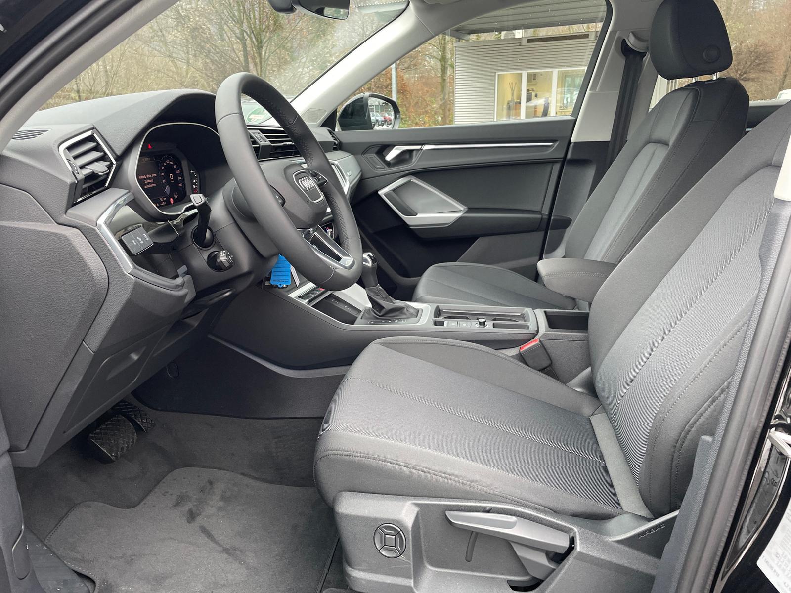 Q3 35 TFSI basis 1.5 TSI RFK 18