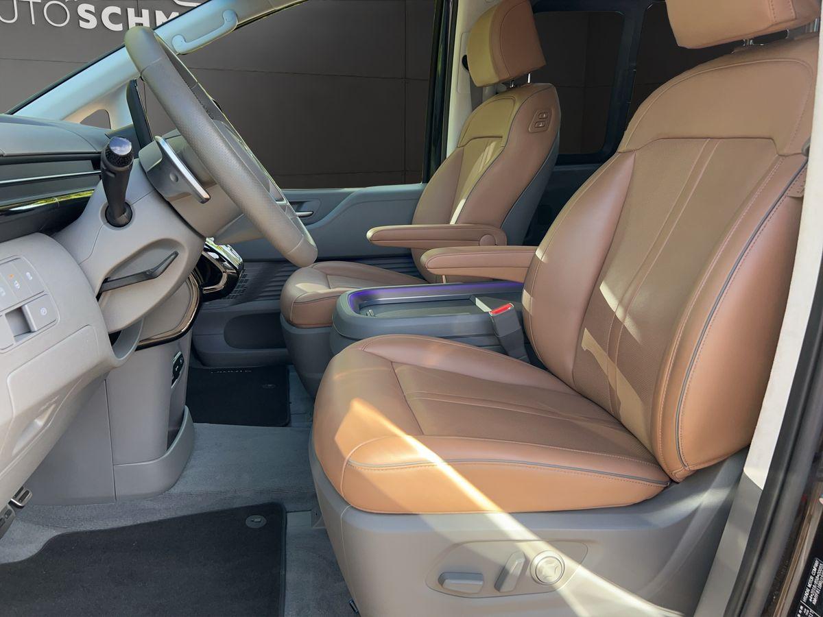 STARIA Signature 2WD 2.2 CRDi KAT 7-Sitzer