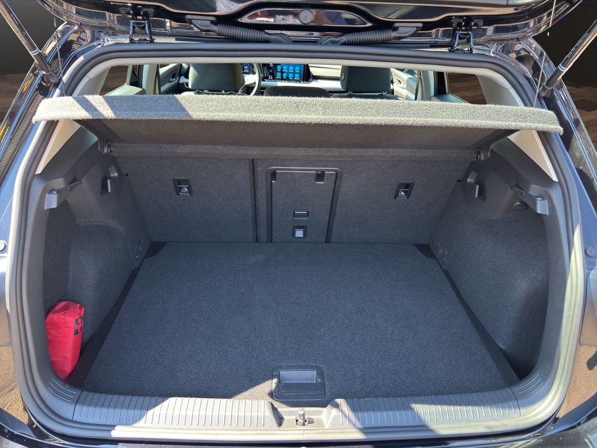 Golf VIII Life 2.0 TDI DSG ACC NAVI PDC APP