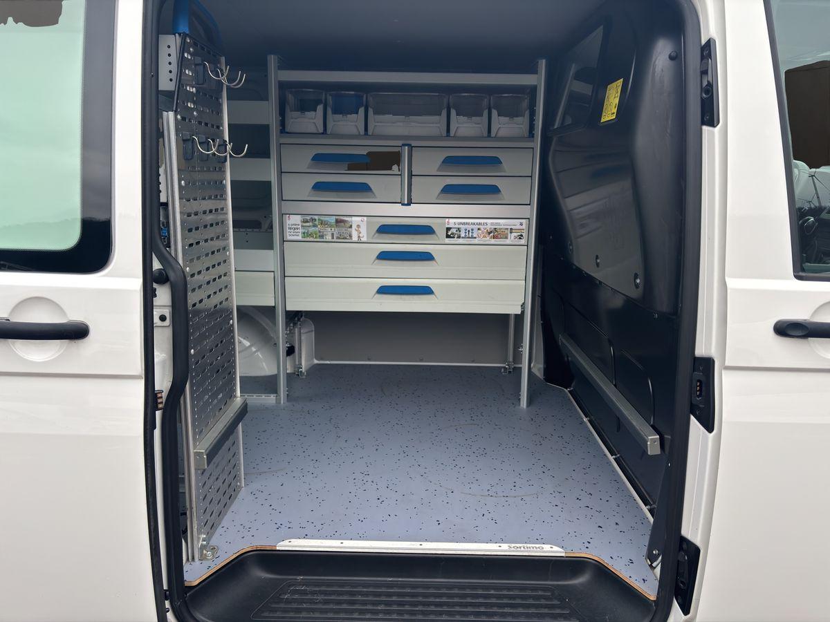 T6 Transporter Kasten 2.0 TDI DSG ACC NAVI RFK LED
