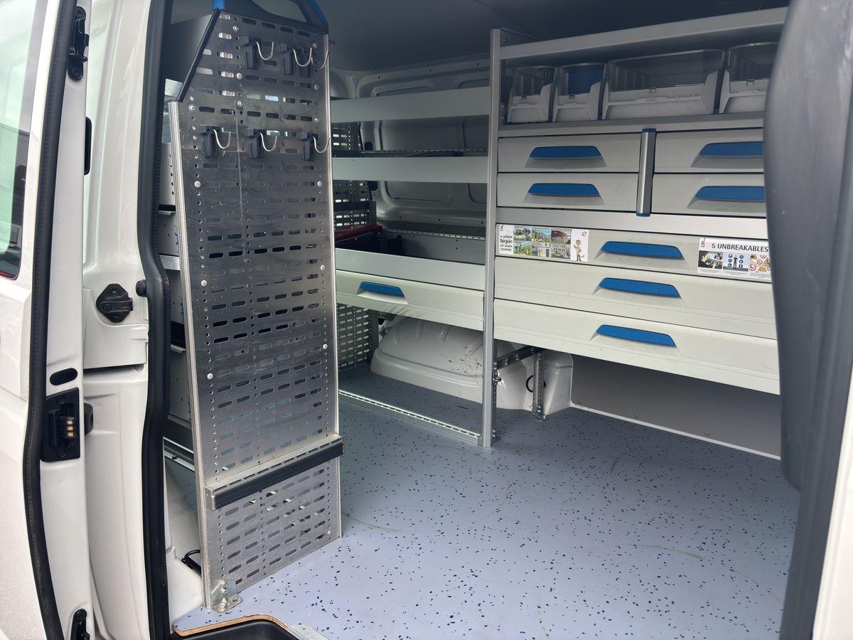 T6 Transporter Kasten 2.0 TDI DSG ACC NAVI RFK LED