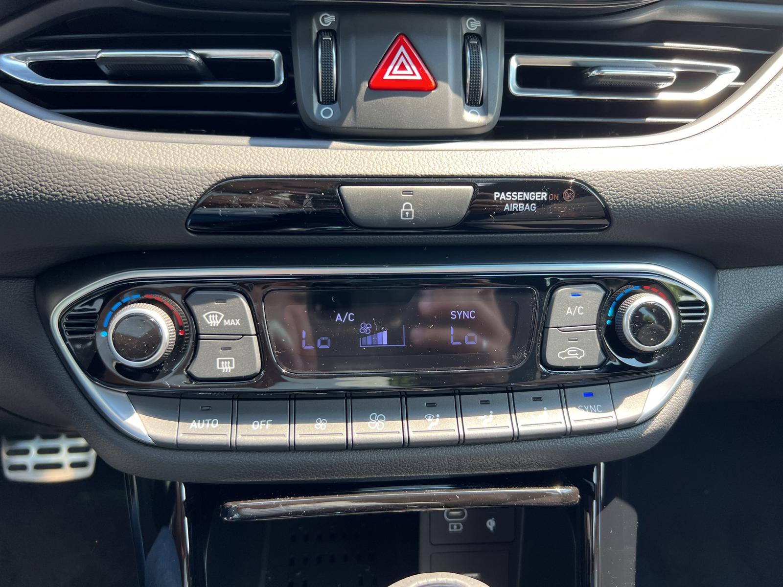 i30 N Line 1.5 T-GDI NAVI LED ACC RFK PANO APP