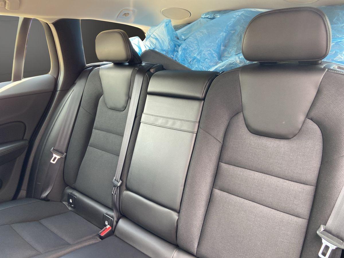 V60 Momentum 2.0 Diesel Navi AHK