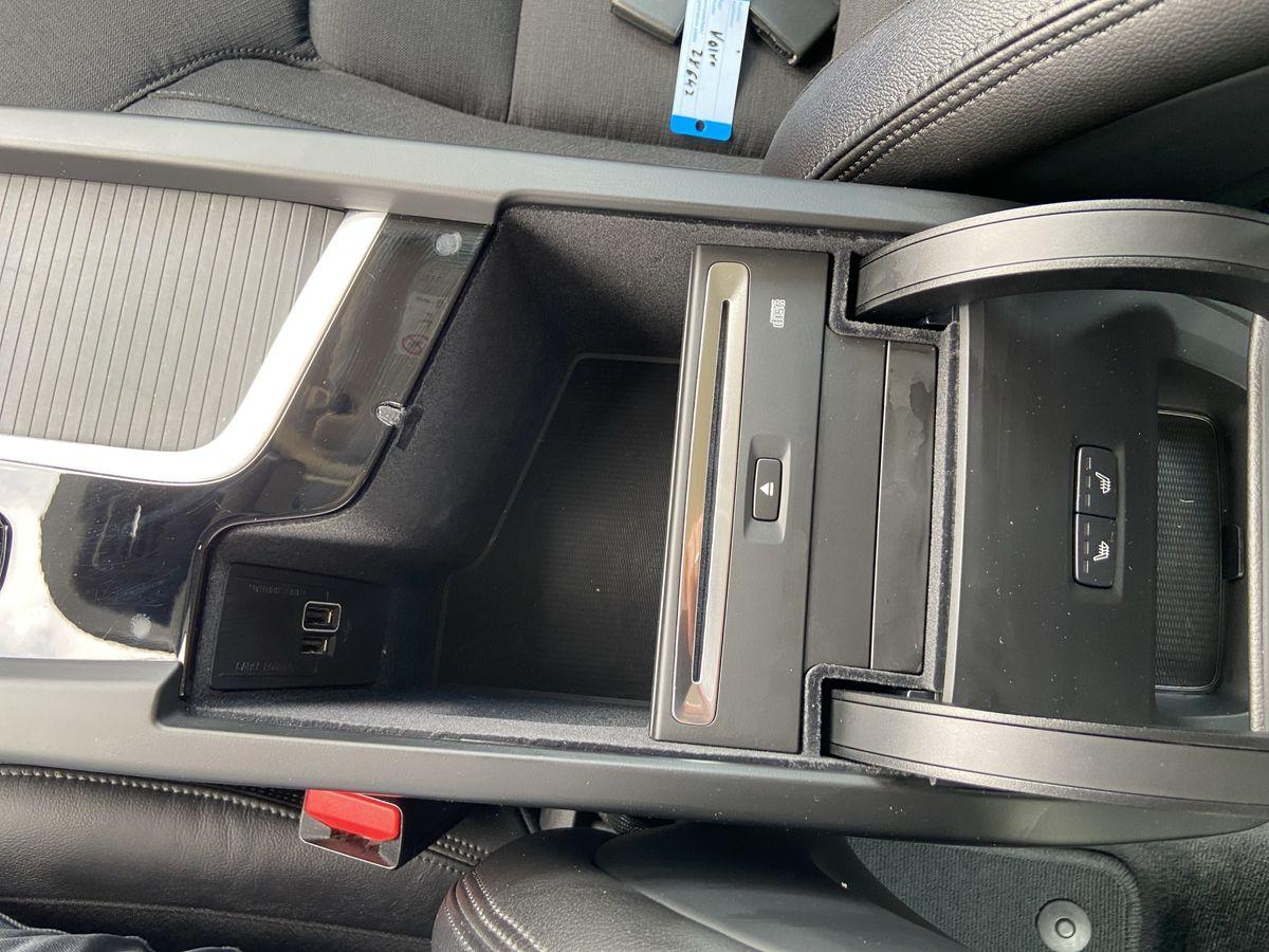 V60 Momentum 2.0 Diesel Navi AHK