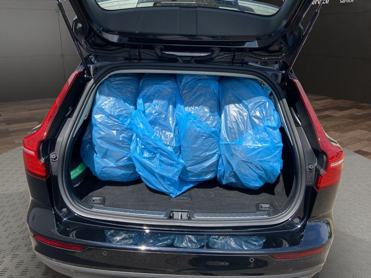 V60 Momentum 2.0 Diesel Navi AHK