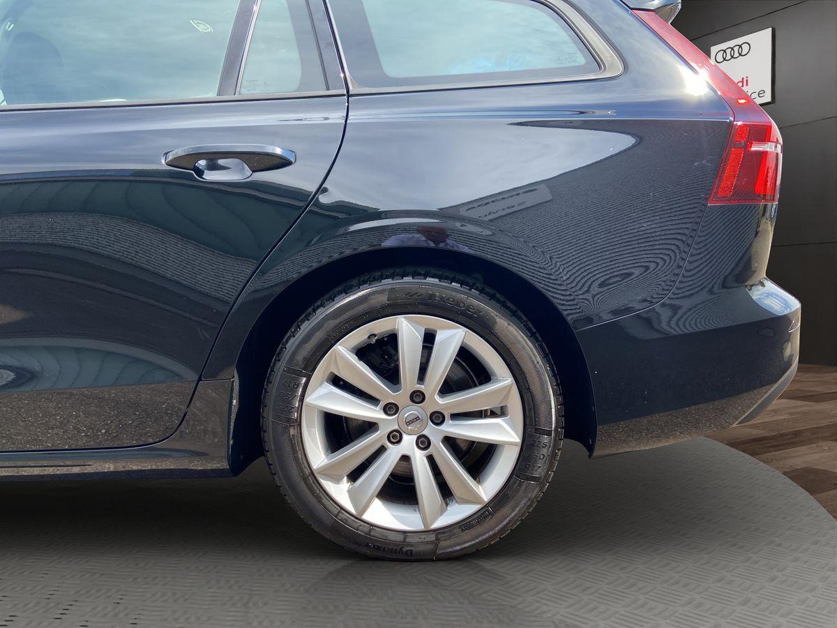 V60 Momentum 2.0 Diesel Navi AHK