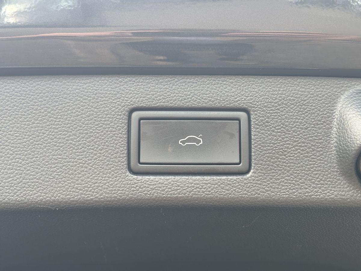 Arteon R-Line 2.0 TDI DSG MATRIX-LED AHK PANO RFK