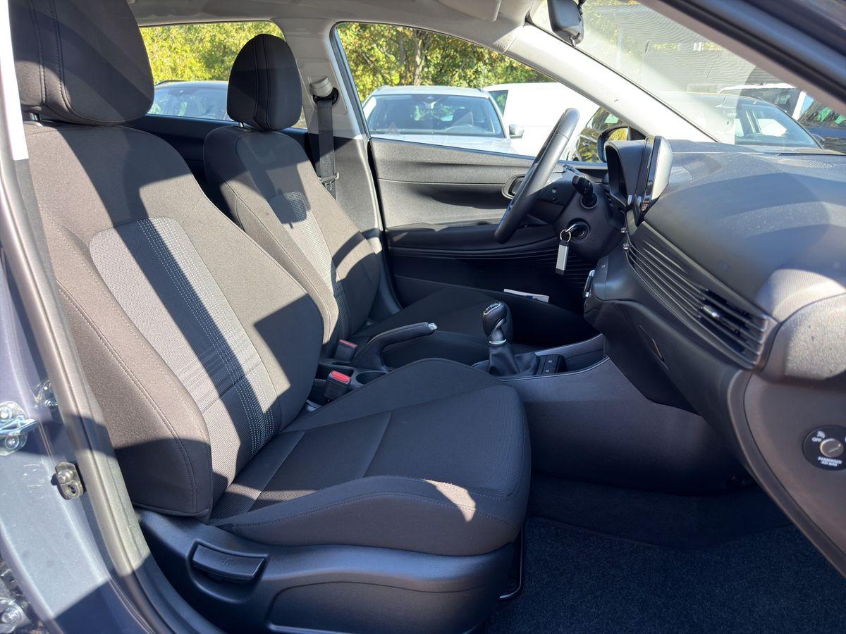 BAYON 1.0 TGDI NAVI APP-AUTO RFK GRA
