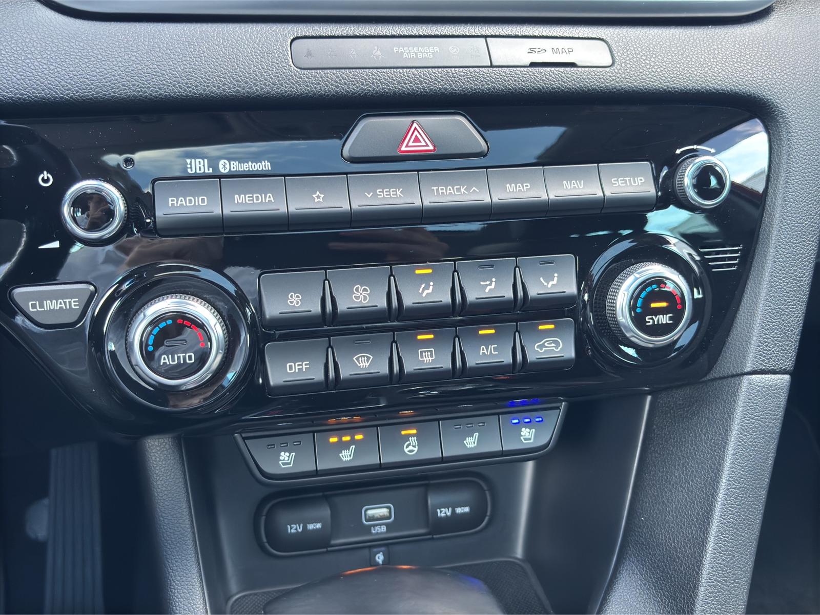 Sportage Platinum Edition 4WD LED ACC NAVI SHZ