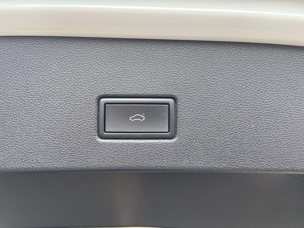T-Roc R-Line 1.5 TSI DSG Navi Matrix-LED