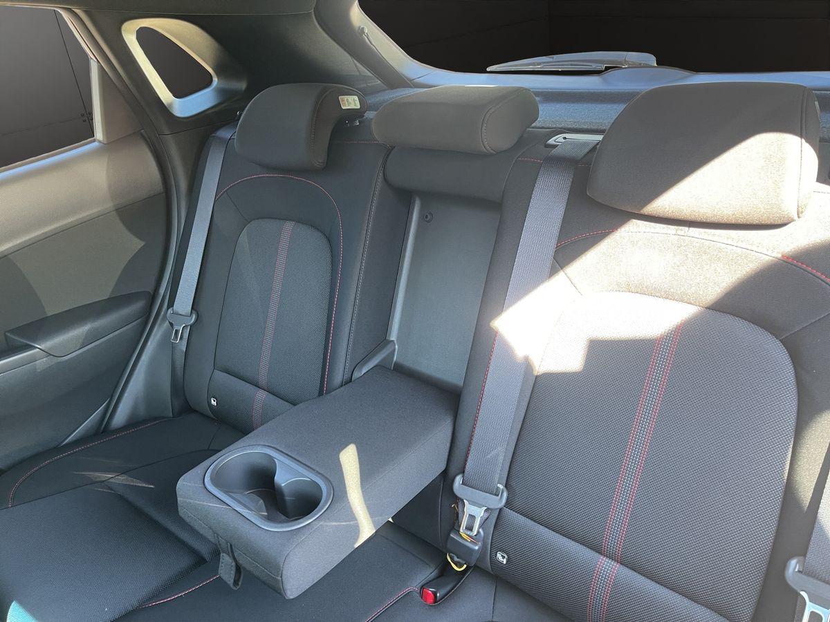 KONA N Line 4WD 1.6 TGDI KAT Android Auto Metall