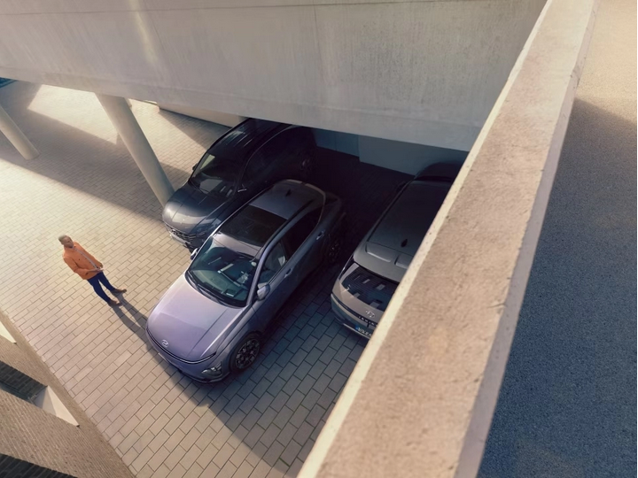 4-Screenshot-2025-06-17-at-17-18-33-Hyundai-KONA-Elektro-Autohaus-Arnhoelter